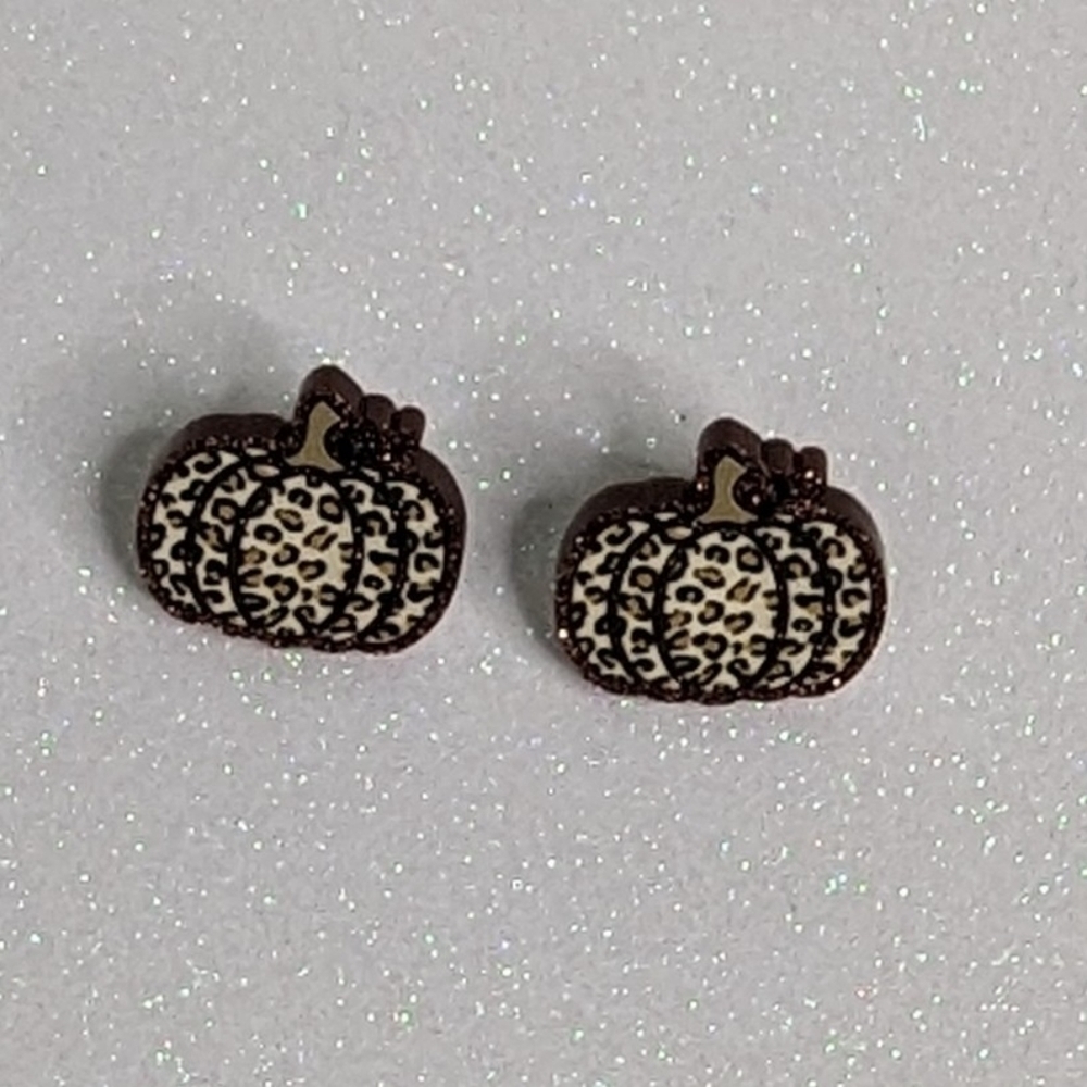 Pumpkin Leopard Print Glitter Acrylic Stud Earrings - Picture 4 of 5